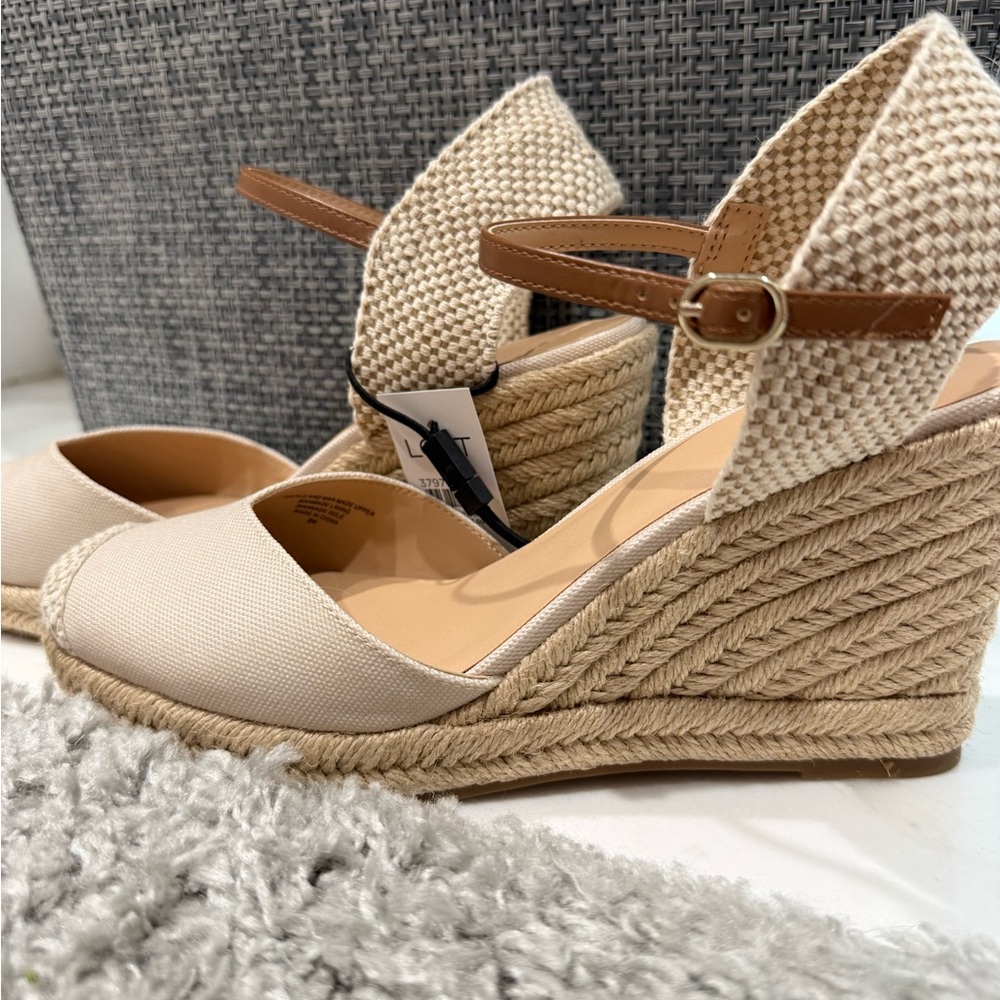 Loft espadrille wedges.  Size 9.  Never worn - Picture 5 of 10
